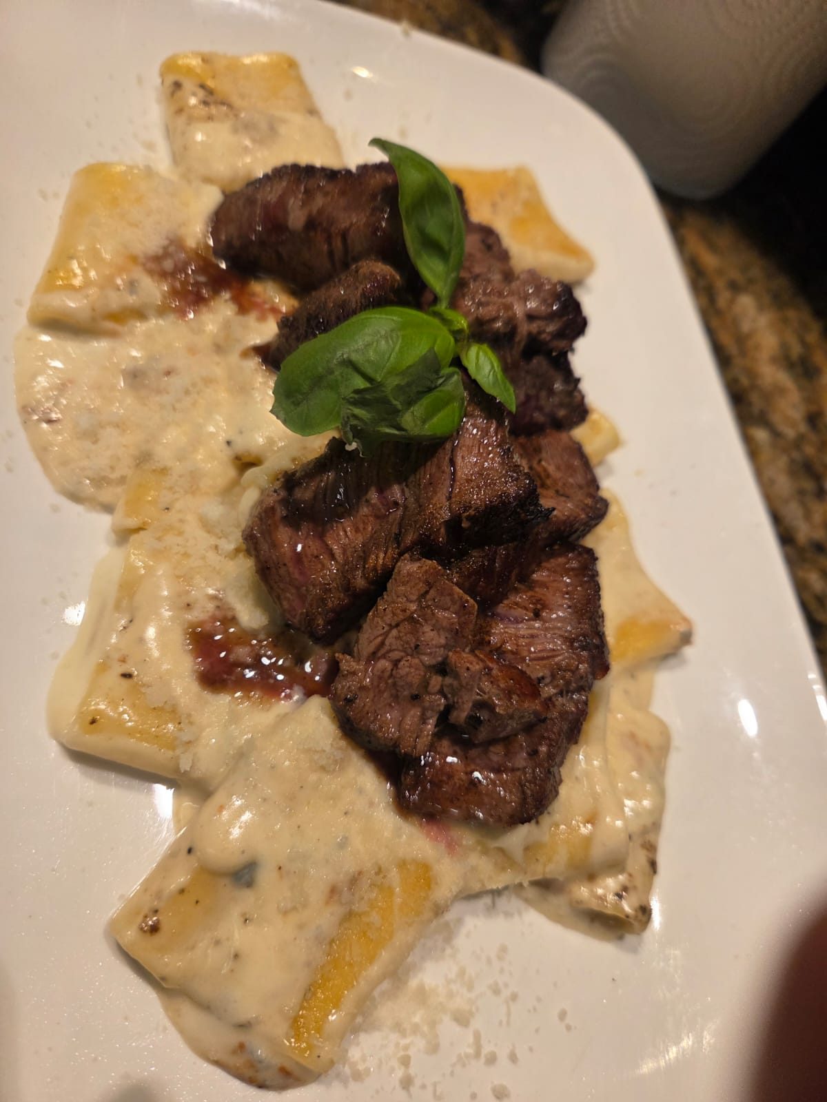 Rinderfilet auf Ravioli